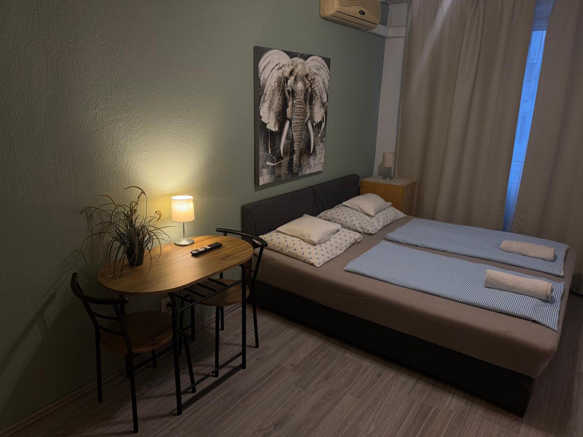 Hermina Apartmanok Westend Budapeste Exterior foto